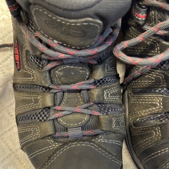 Keen Athletic Shoes Gray and Pink with Steel Toe & Dr Scholls Inserts - Picture 6 of 10